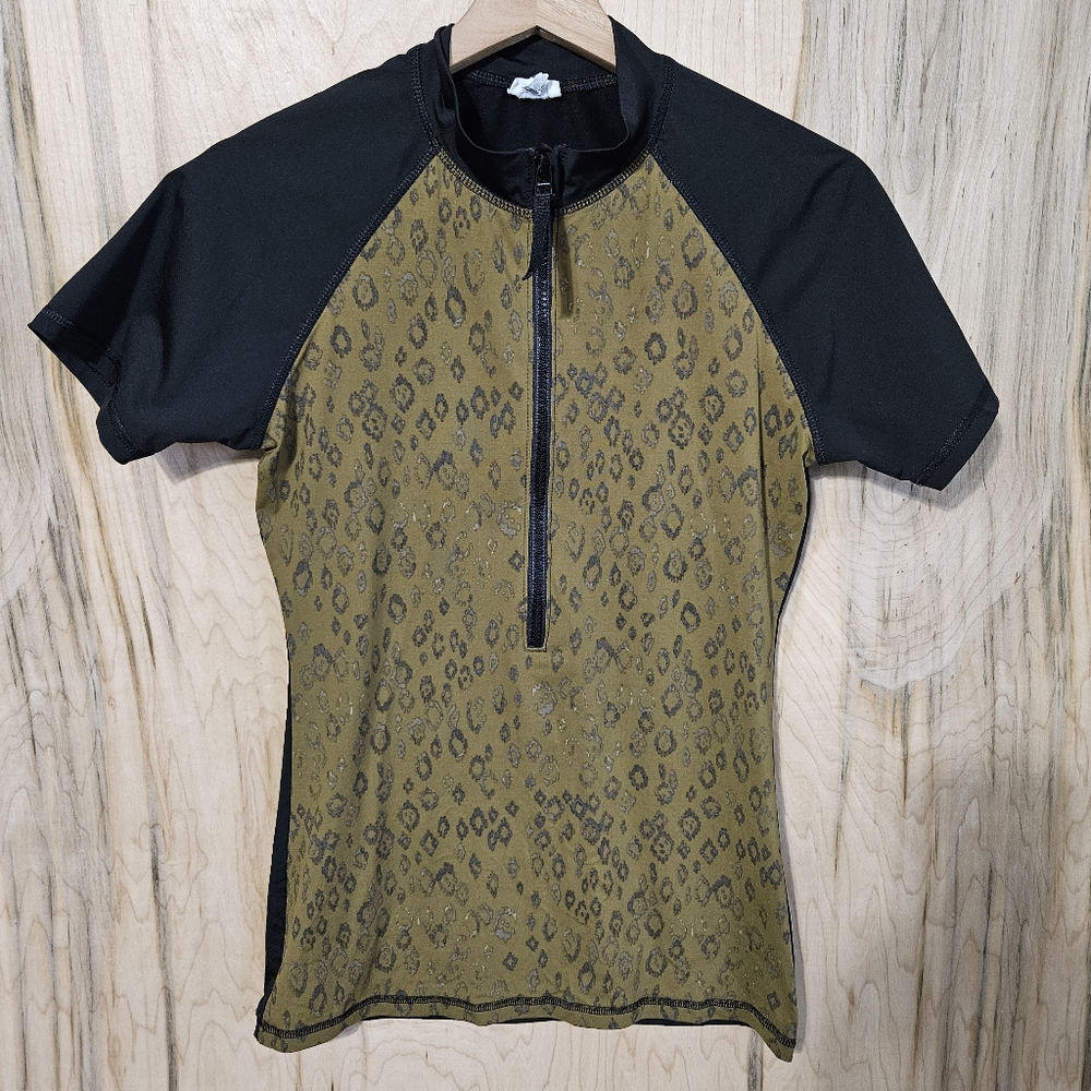 Madewell Womens Sz Medium Leopard Print Short Sleeve Half Zip Rash Guard